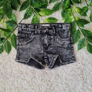 Toddler Girl Black Levis Shorty Shorts (2T)